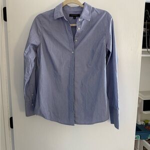 Banana Republic Light Blue Casual Button-Down Shirt